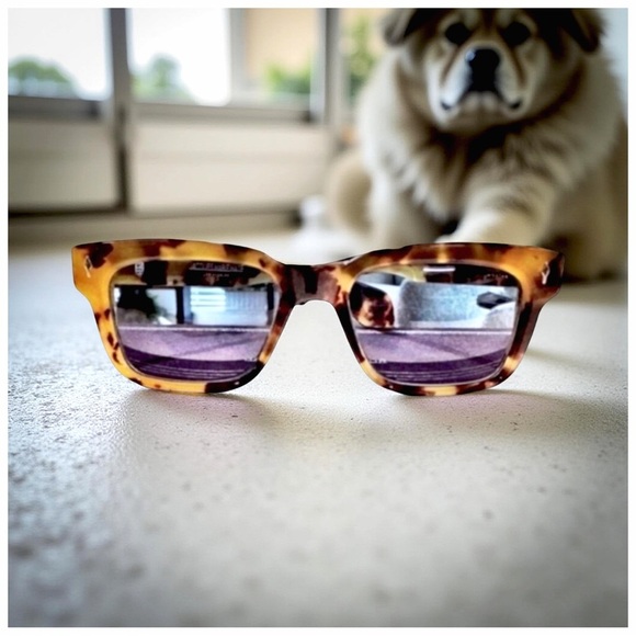Jacques Marie Mage Other - Jacques Marie Mage Molino Sunglasses |
Limited Edition Tortoiseshell